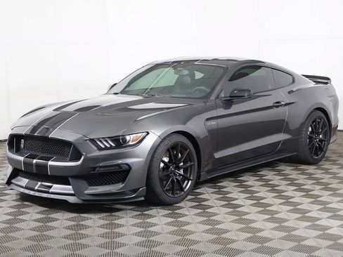 Used 2017 Ford Mustang Shelby GT350 RWD image 6
