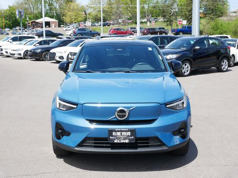 Used 2023 Volvo C40 P8 Recharge Ultimate AWD/4WD image 2
