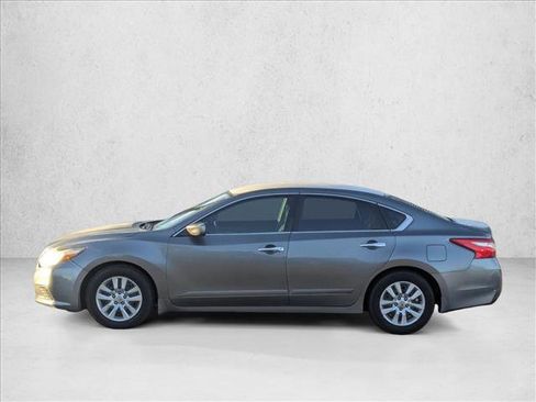 Used 2016 Nissan Altima 2.5 S w/ Power Driver Seat Package image 8