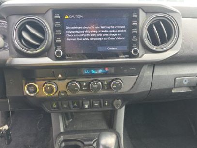 Used 2021 Toyota Tacoma TRD Off-Road w/ Technology Package AWD/4WD image 13