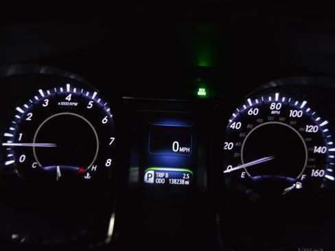 Used 2014 Toyota Avalon XLE Touring image 16