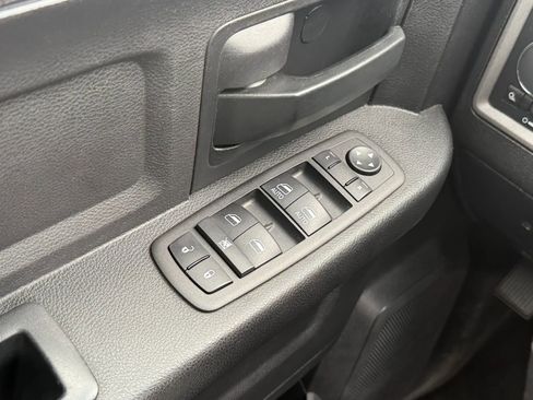 Used 2016 RAM 1500 ST w/ SXT Appearance Group image 23