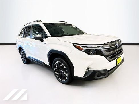 New 2026 Subaru Forester Premium AWD/4WD image 3