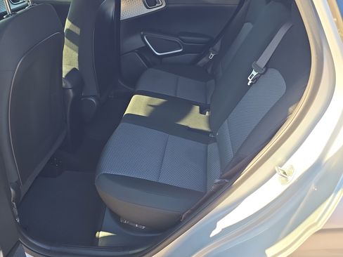Used 2021 Kia Soul LX image 18