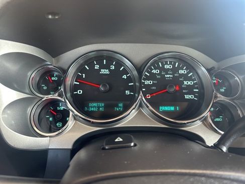 Used 2013 Chevrolet Silverado 2500 LT w/ Texas Edition image 28