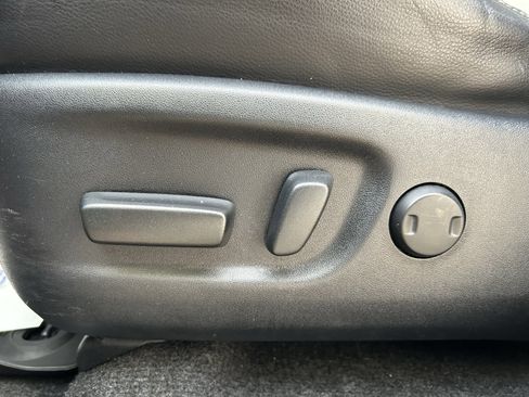 Certified 2018 Toyota RAV4 Limited image 14