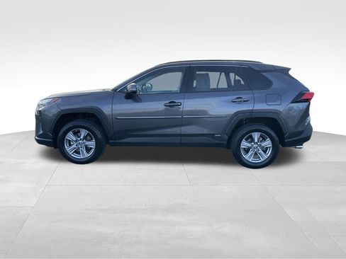 Certified 2024 Toyota RAV4 LE AWD/4WD image 7