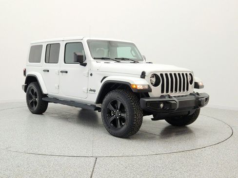 Used 2023 Jeep Wrangler Unlimited Sahara AWD/4WD image 3