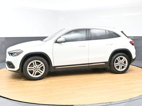 Used 2022 Mercedes-Benz GLA 250 w/ Premium Package Lite image 7