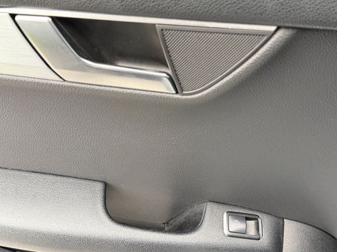 Used 2014 Mercedes-Benz C 250 Sedan image 10