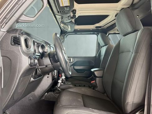Used 2021 Jeep Gladiator Sport AWD/4WD image 7