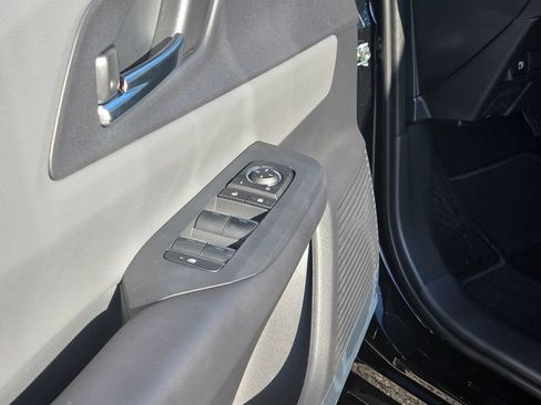 New 2026 Toyota Prius XLE FWD image 11