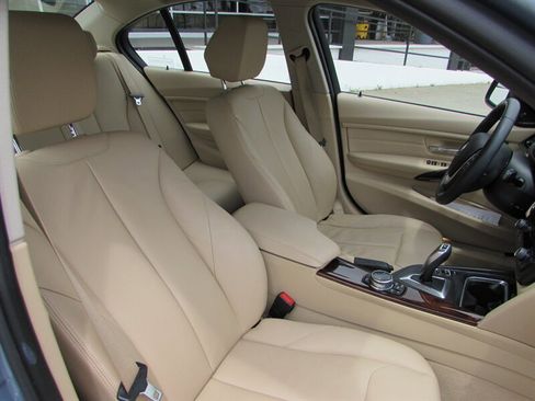 Used 2014 BMW 335i Sedan RWD image 22