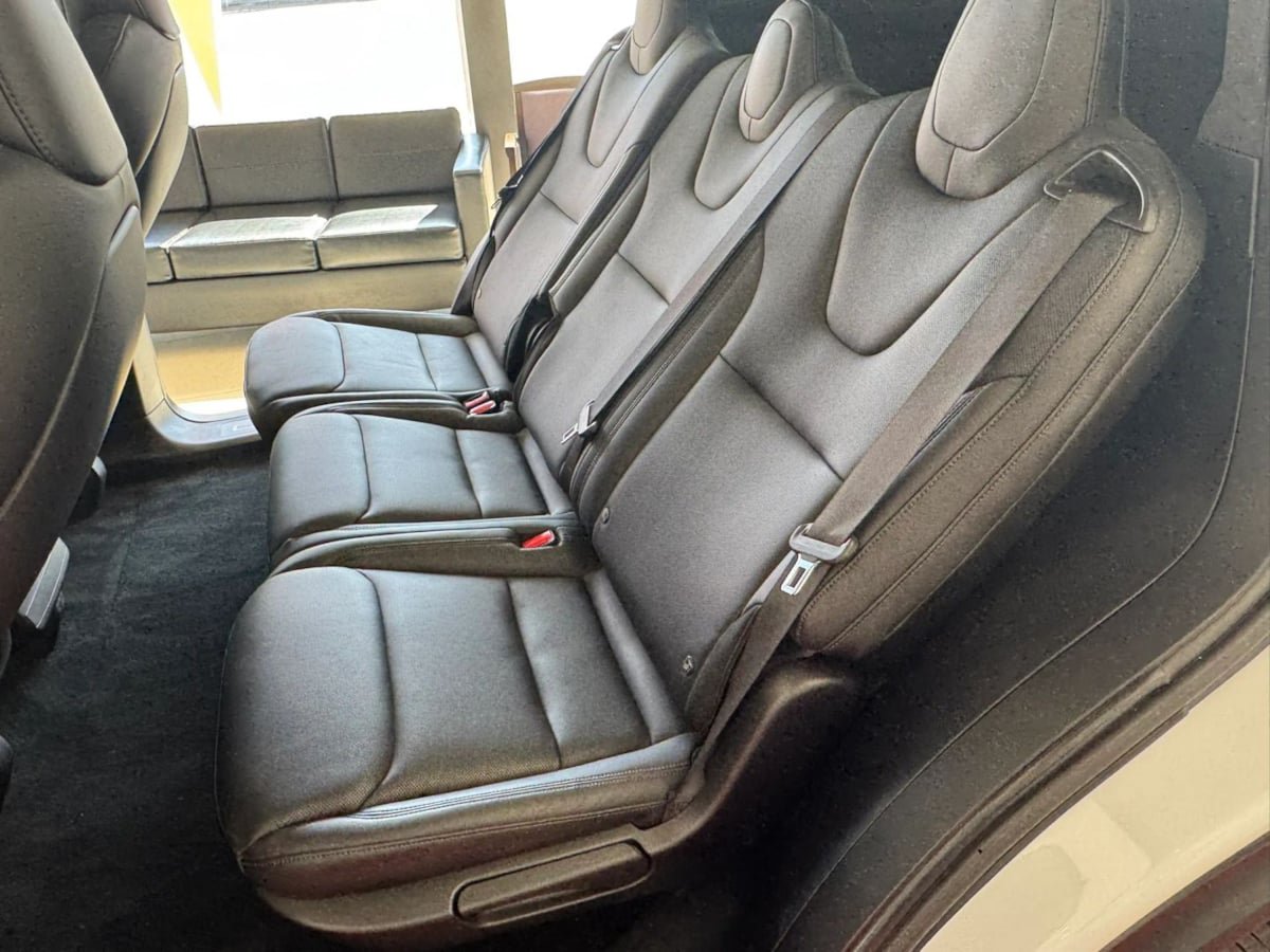 Used 2022 Tesla Model X AWD/4WD image 36