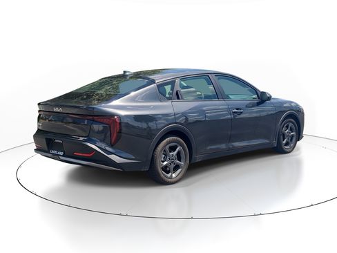 Used 2025 Kia K4 FWD image 7