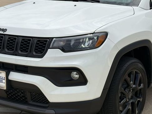 New 2026 Jeep Compass Latitude AWD/4WD image 11