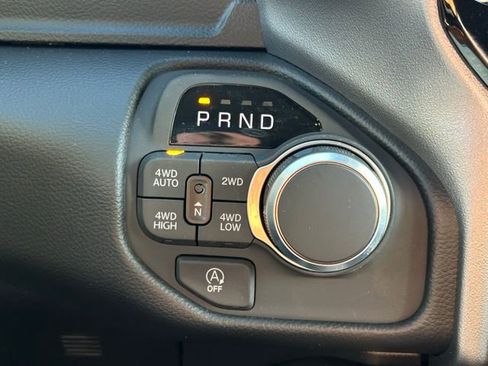 New 2026 RAM 1500 4x4 Crew Cab image 39
