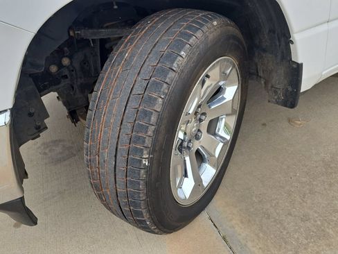 Used 2022 RAM 1500 Big Horn AWD/4WD image 30