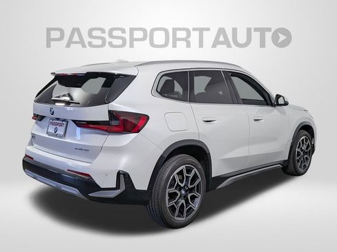 Used 2025 BMW X1 xDrive28i w/ Technology Package AWD/4WD image 7