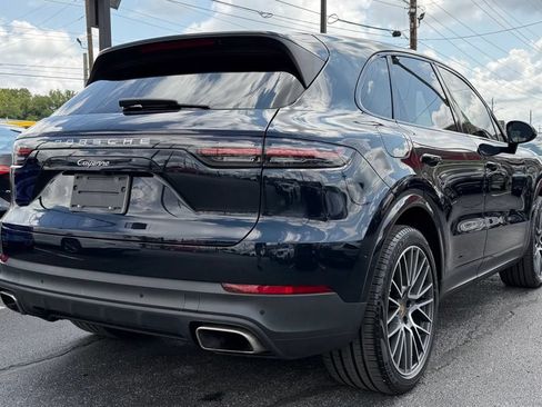 Used 2021 Porsche Cayenne AWD/4WD image 7