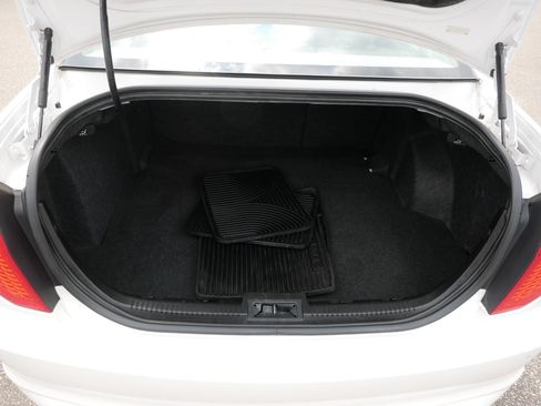 Used 2011 Ford Fusion SEL FWD image 18