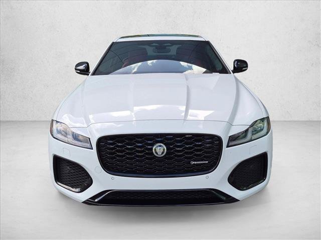 Used 2024 Jaguar XF R-Dynamic SE AWD/4WD image 2