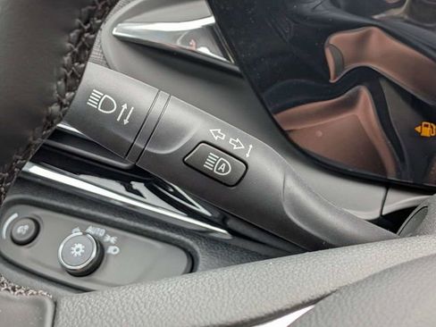 New 2026 Buick Envista Sport Touring FWD image 28