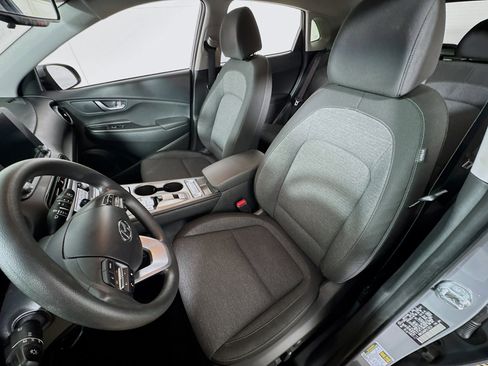 Used 2023 Hyundai Kona SE image 14