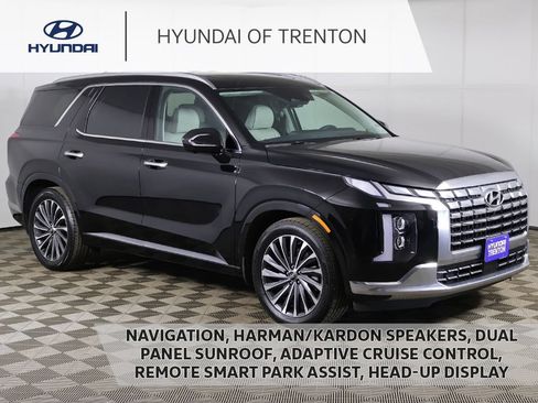 Used 2023 Hyundai Palisade Calligraphy w/ Cargo Package AWD/4WD image 1
