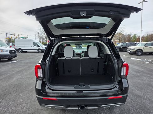 New 2026 Ford Explorer Active w/ Active Comfort Package image 16