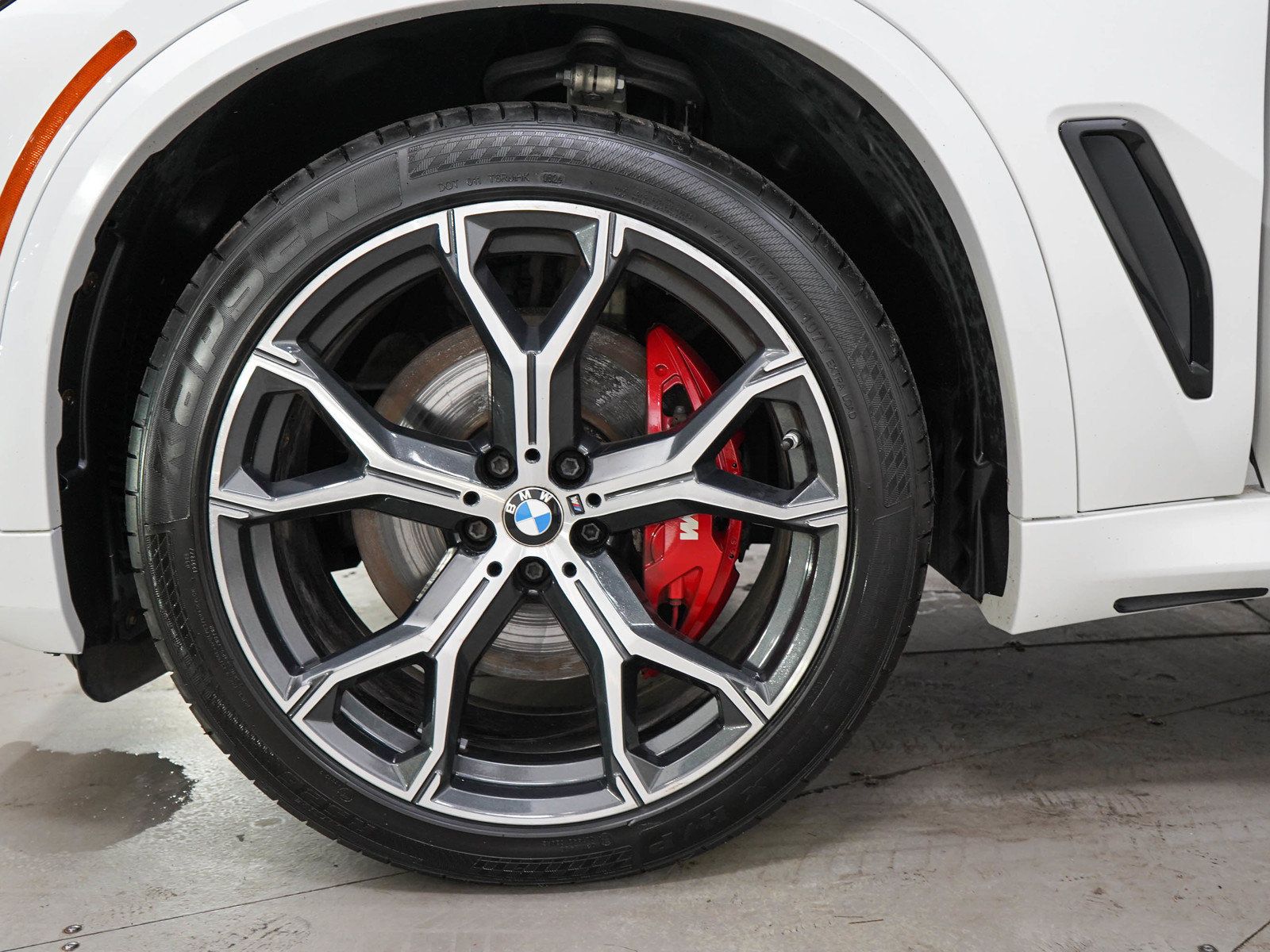 Used 2022 BMW X5 xDrive40i AWD/4WD image 32