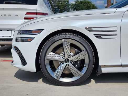 Used 2025 Genesis G80 2.5T Sport Prestige image 6