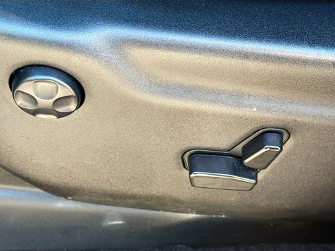 Used 2024 Dodge Durango GT image 25