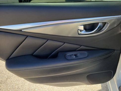 Used 2019 INFINITI Q50 Signature Edition w/ Cargo Package (L96) image 17