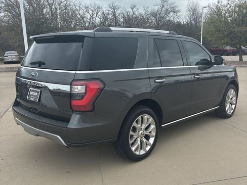 Used 2019 Ford Expedition Limited w/ Equipment Group 302A image 4