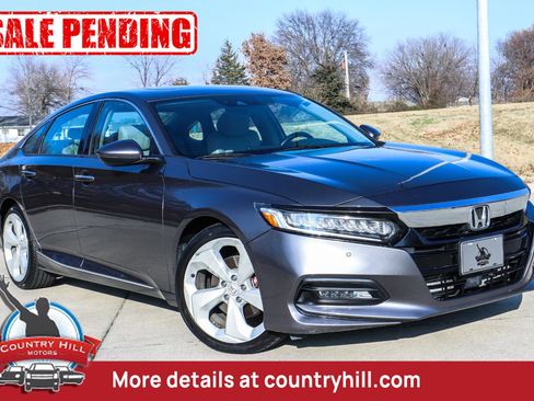 Used 2018 Honda Accord Touring image 1
