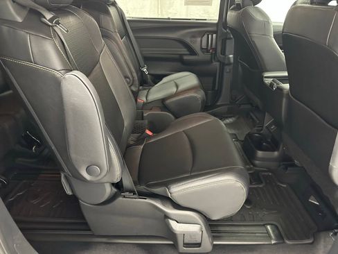 Used 2026 Toyota Sienna XLE Woodland Edition AWD/4WD image 54