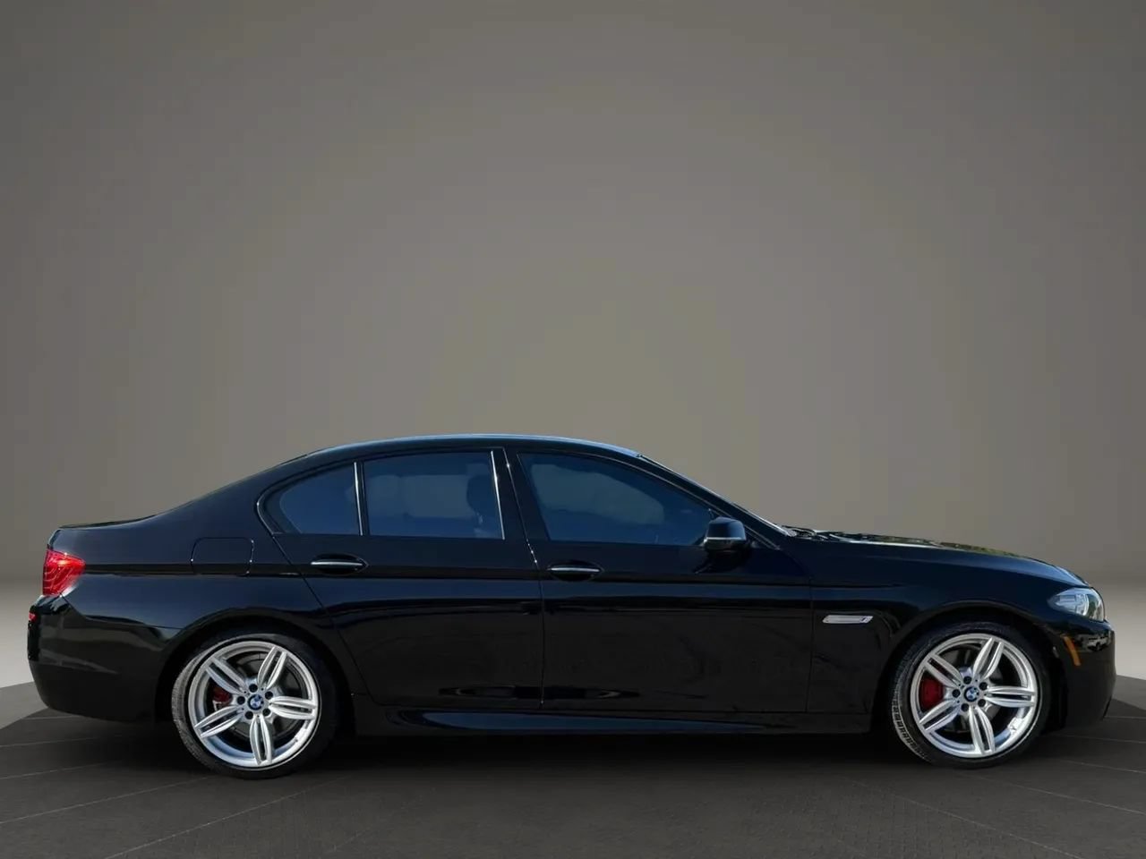 Used 2016 BMW 535i Sedan RWD image 8