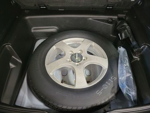 Used 2023 Jeep Grand Cherokee Altitude image 13