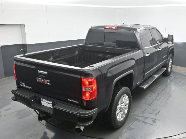 Used 2019 GMC Sierra 3500 Denali w/ Duramax Plus Package AWD/4WD image 39