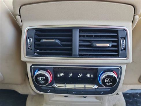 Used 2018 Audi Q7 3.0T Prestige w/ Prestige Package AWD/4WD image 17