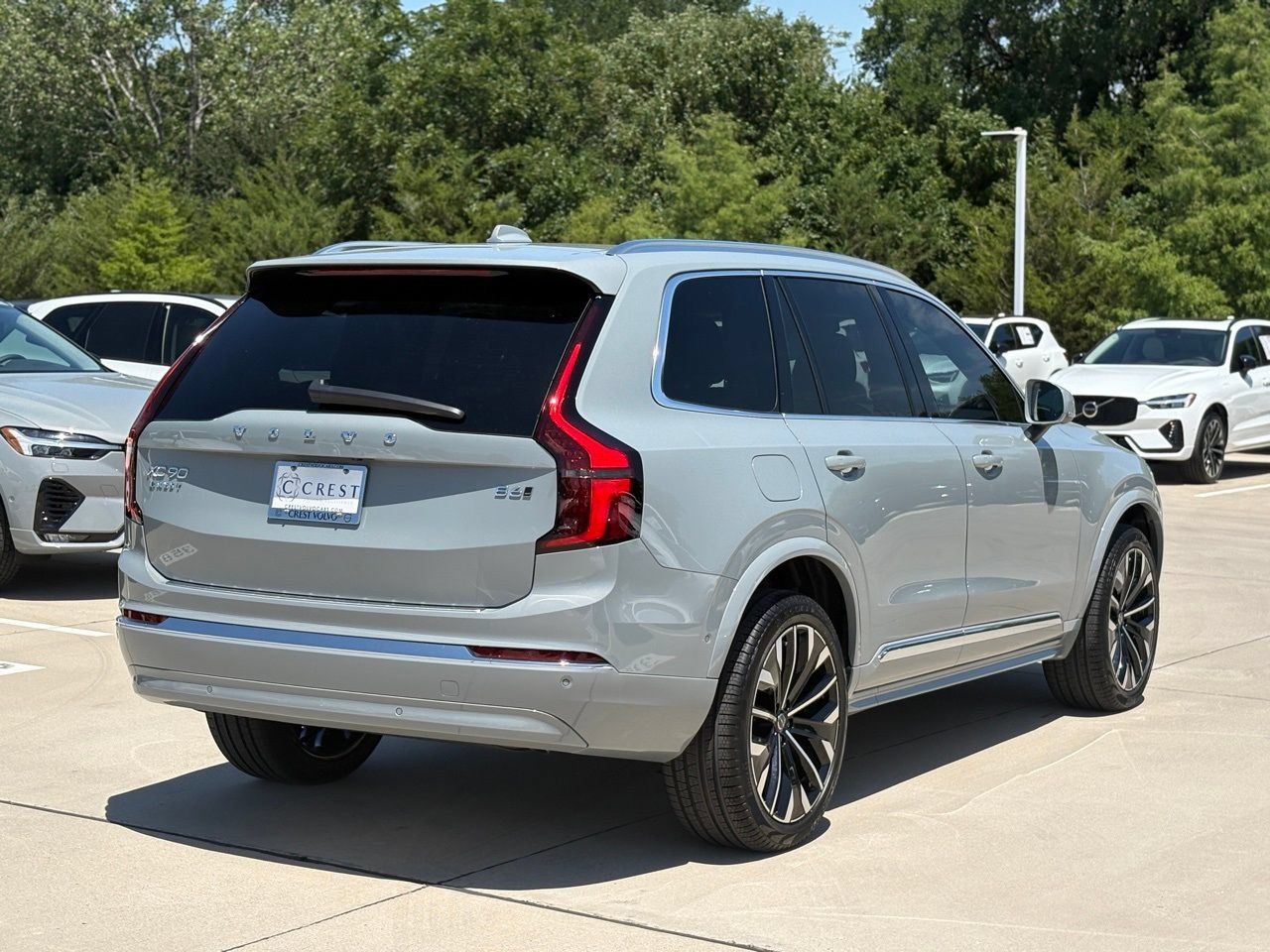 New 2026 Volvo XC90 B6 Plus w/ Protection Package Premier AWD/4WD image 5