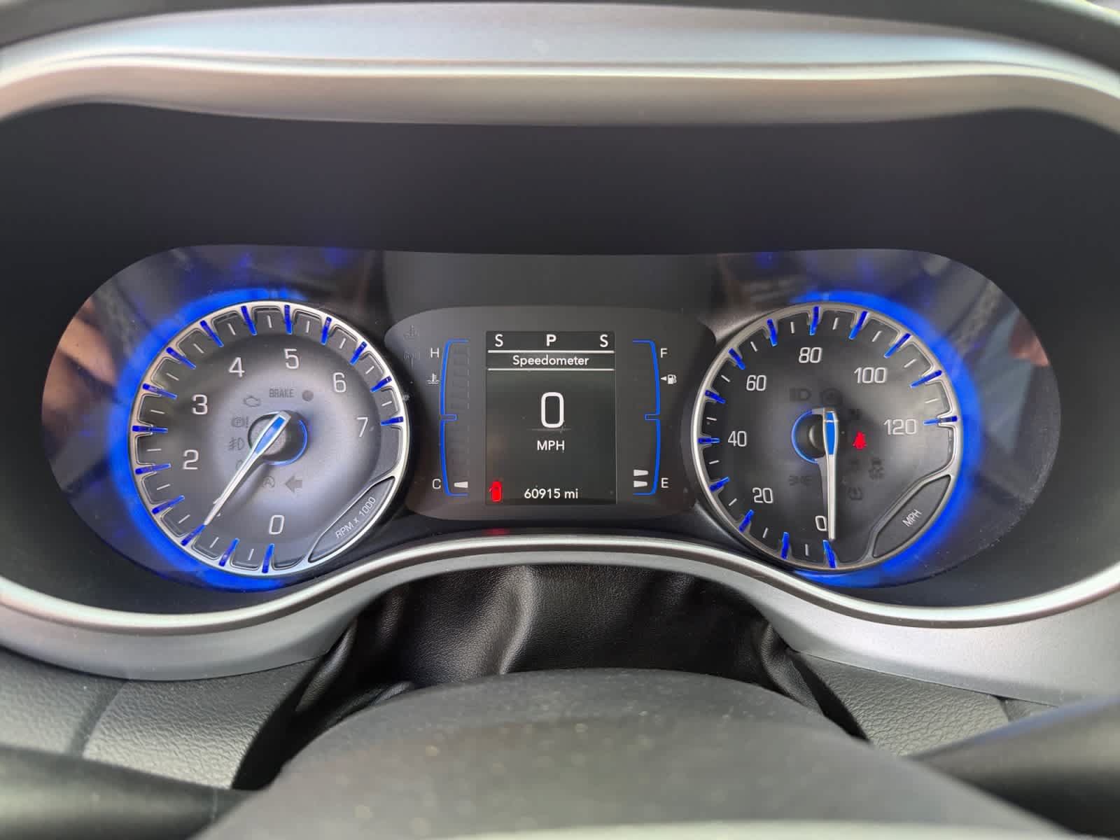 Used 2020 Chrysler Pacifica Touring w/ S Appearance Package FWD image 14