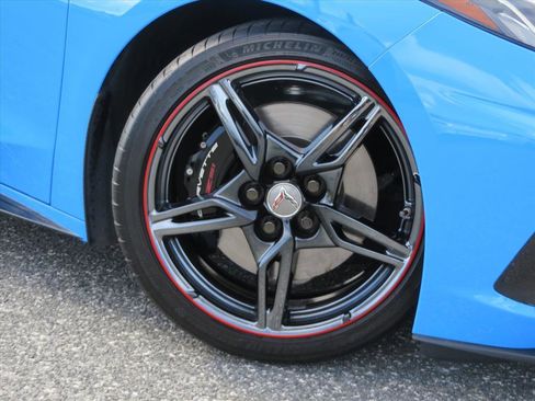 Used 2023 Chevrolet Corvette Stingray w/ 3LT w/ Z51 Performance Package image 7