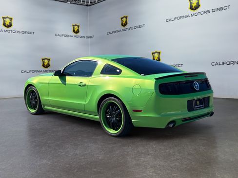 Used 2013 Ford Mustang Coupe image 3