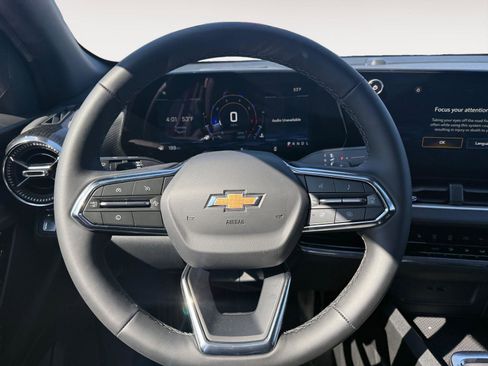 New 2026 Chevrolet Equinox LT FWD image 16