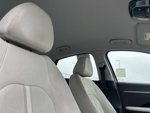 Used 2023 Hyundai Sonata SEL w/ Preferred Accessory Package image 16