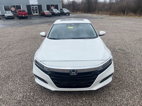 Used 2018 Honda Accord EX image 2