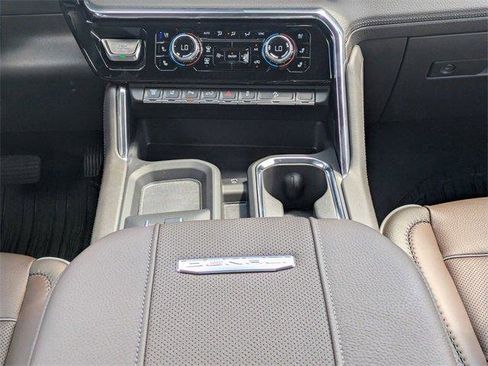 New 2025 GMC Sierra 2500 Denali w/ Denali Reserve Package image 25