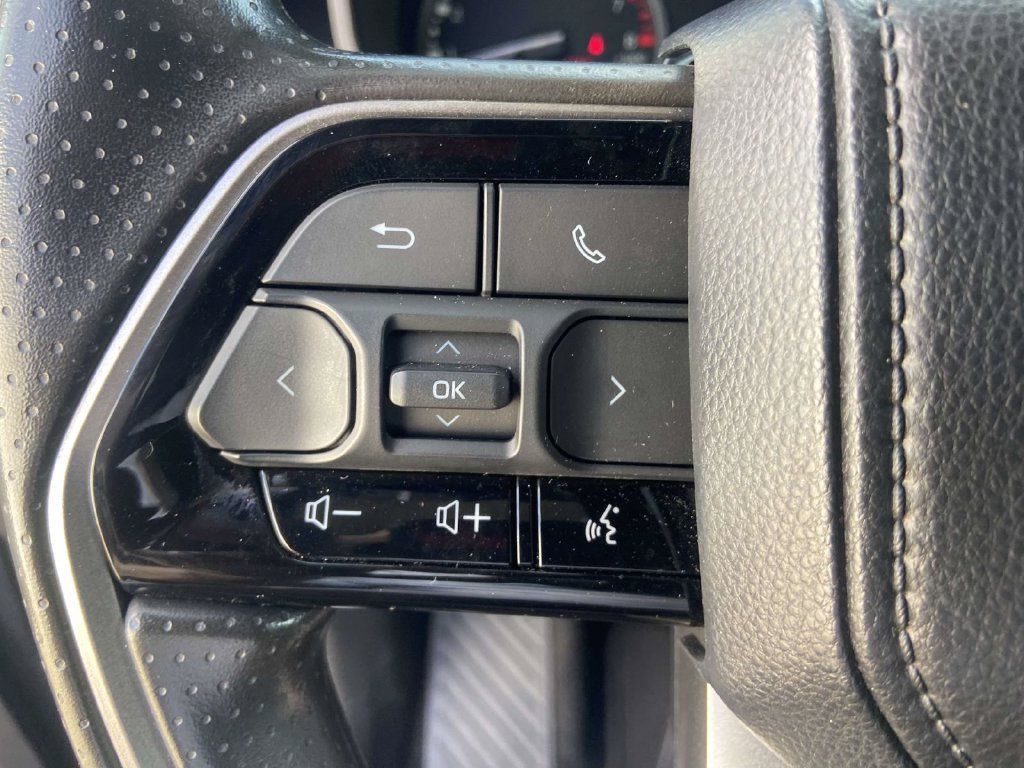 Used 2023 Toyota Tundra SR5 w/ SR5 Convenience Package AWD/4WD image 31